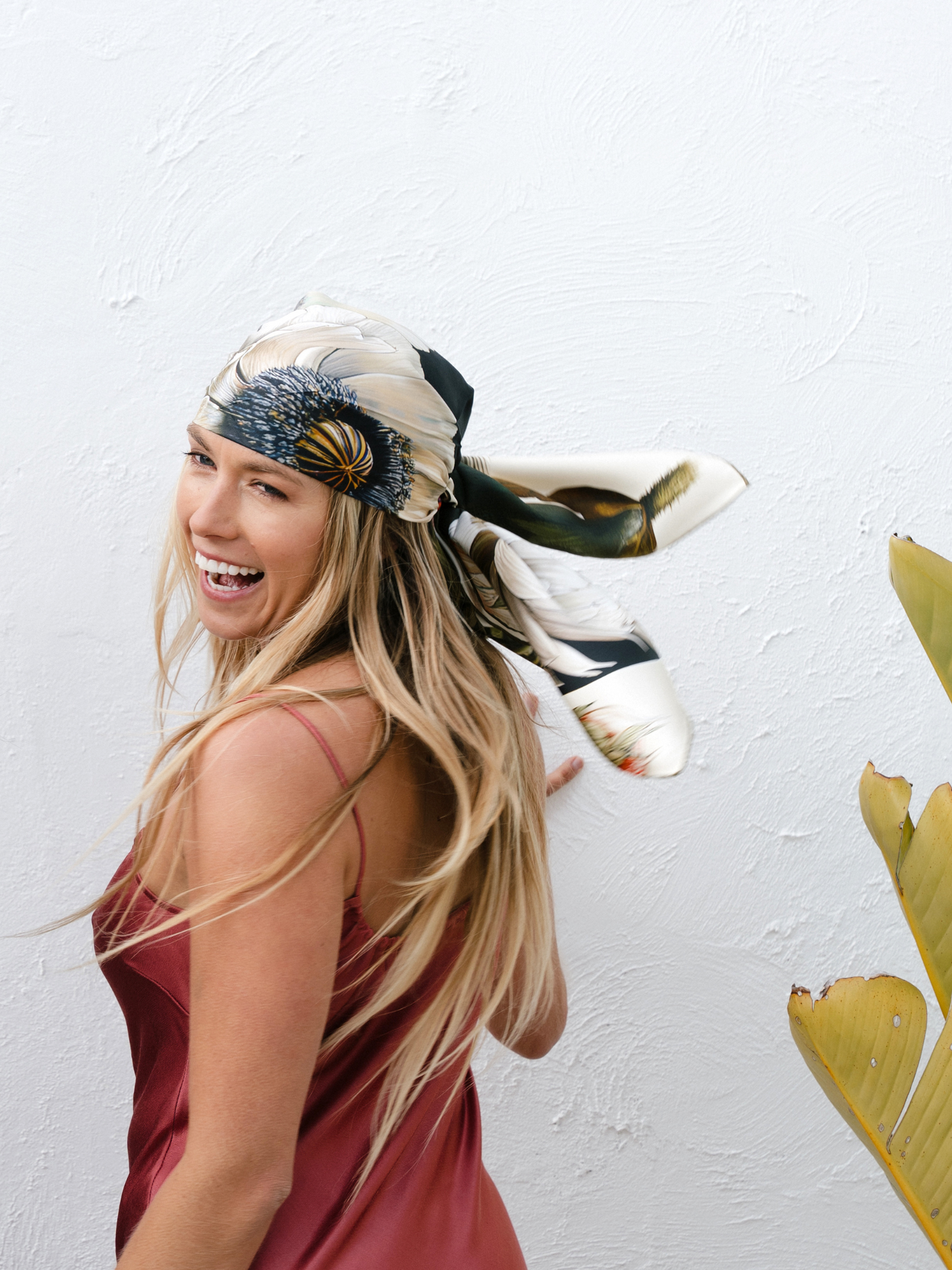 De Fleurs Square Silk Scarf - Luxury Floral Silk Twill Scarf 90x90cm | Artifact.